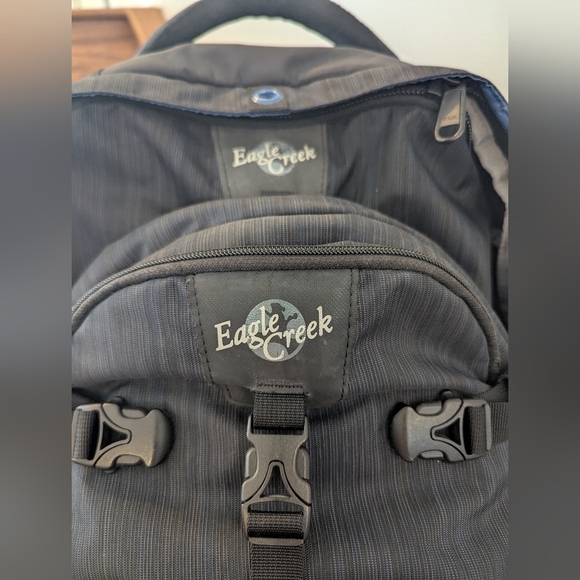 Eagle Creek 90L Thrive Convertible Blue & Black Backpack- Used Once! - Picture 4 of 17